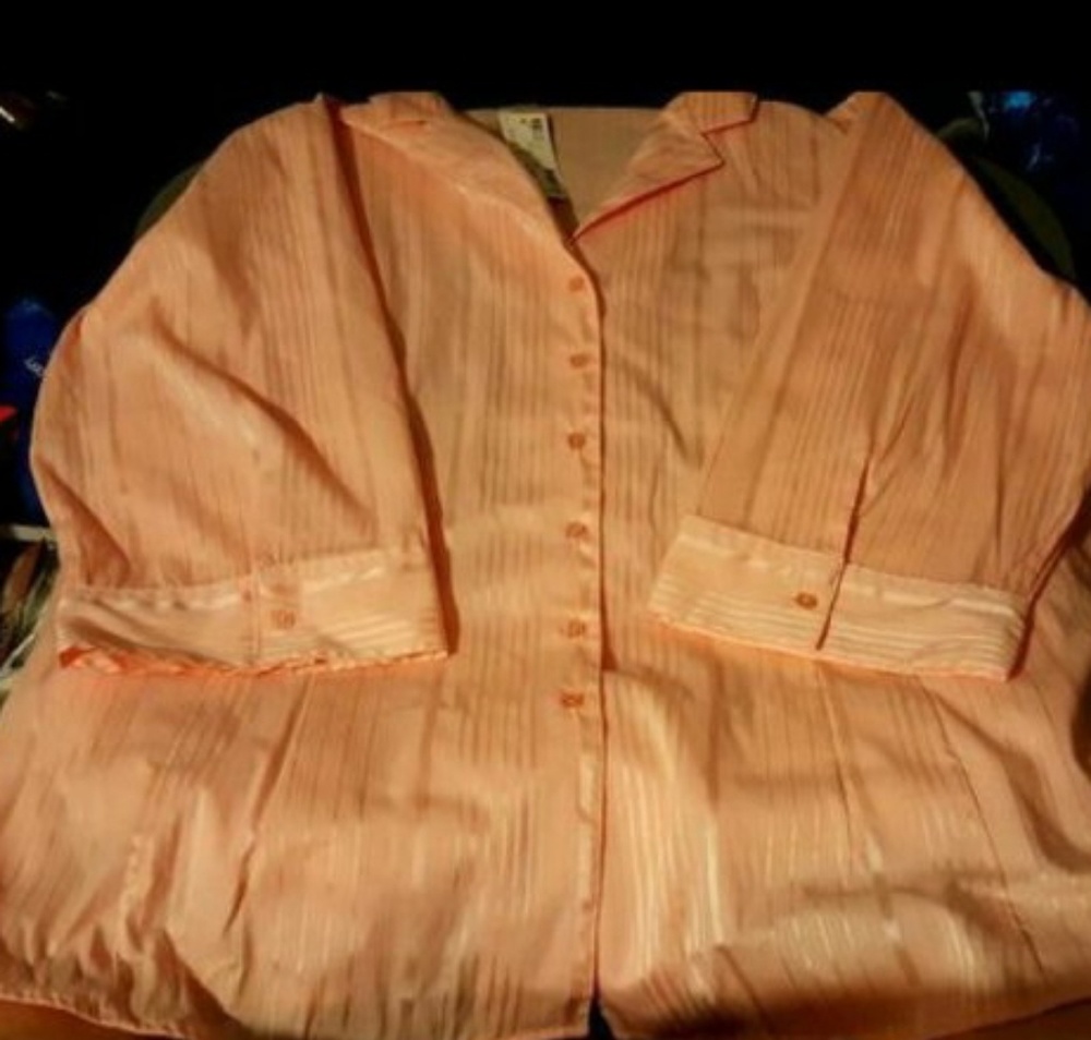 Brand New Women's Plus Size Blouse